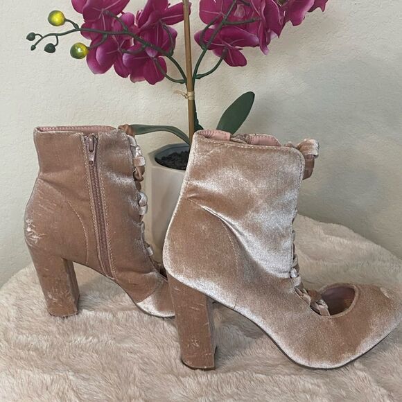 Justfab Velvet Crushed Tie Up Ankle Boots - Picture 10 of 10